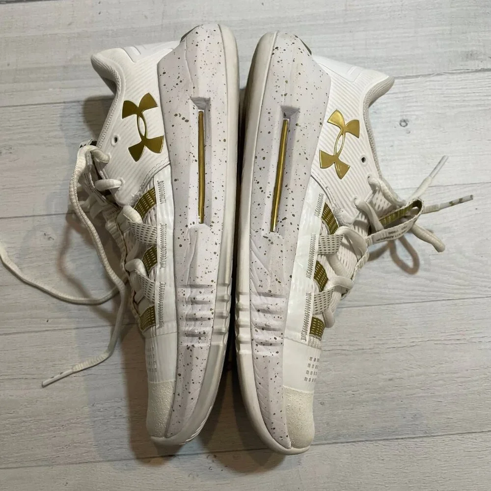 Women’s Under Armour Block City 2.0 Volleyball Shoes White & Gold 5.5‎